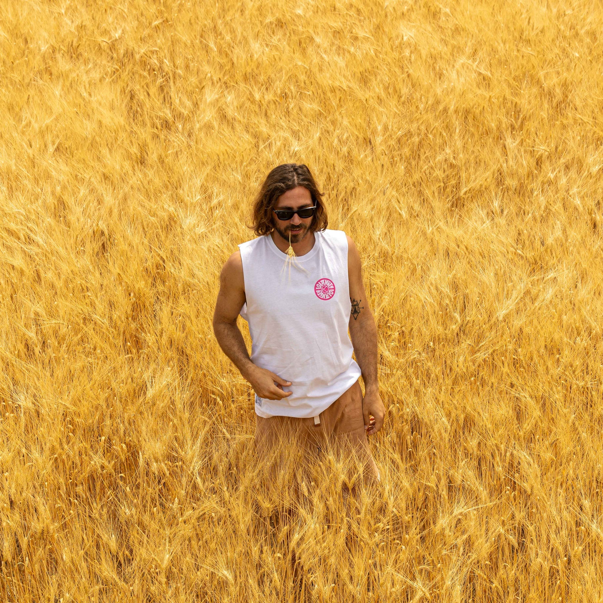 Fuchsia Nuovo Islander White Tank